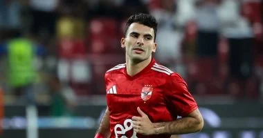 زيزو يتوج بجائزة رجل مباراة الأهلى والزمالك بنهائي السوبر.. فيديو