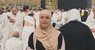 سارة سمير تؤدى مناسك العمرة علي هامش دورة التضامن الإسلامي