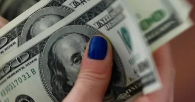 سعر الدولار اليوم الأربعاء 19- 11- 2025 فى المصرف المتحد 47.13 جنيه للشراء