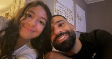 سيلفى محمد صلاح ومكة يثير التكهنات قبل ساعات من حفل جوائز كاف