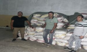 قبل بيعها في الأسواق.. ضبط سيارة محملة بـ ٤ أطنان بسكويت فاسد بإدكو