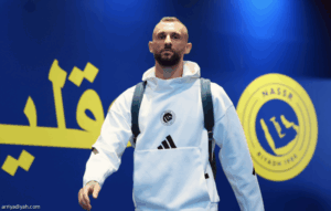 أمام الفيحاء.. العمري أساسيّا.. وبروزوفيتش يعود
                                                2025.11.01 | 07:32 pm
                                                يشارك عبد الإله العمري، مدافع فريق النصر الأول لكرة القدم، أساسيًّا أمام الفيحاء، السبت، للمرة الأولى في دوري روشن السعودي الموسم الجاري.
ولعب العمري بديلًا في ثلاث مبارياتٍ خلال هذه النسخة بإجمالي 12 دقيقةً قبل أن  ...