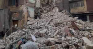 استخراج جثة طفل من أسفل ركام منزل انهار جزئيا فى منطقة روض الفرج