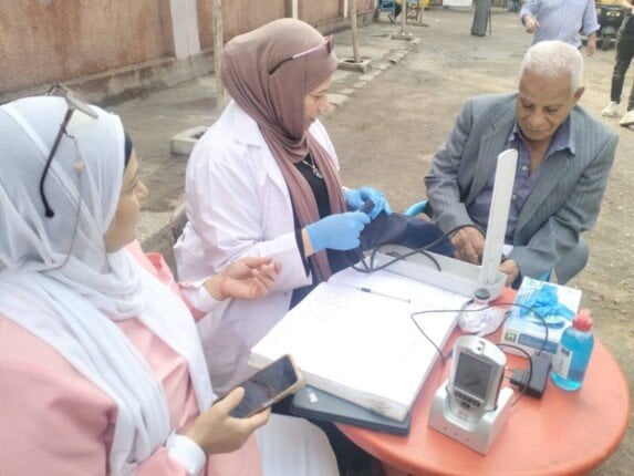 «صحة القليوبية» تدفع بـ «فرق التأمين الطبي» في اليوم الثاني لانتخابات مجلس النواب