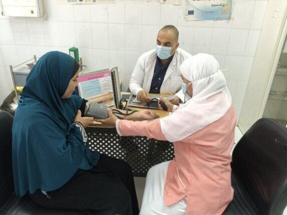 فحوصات وتحاليل طبية.. 7 قوافل علاجية في المنيا تخدم أكثر من 6600 مواطن خلال أكتوبر