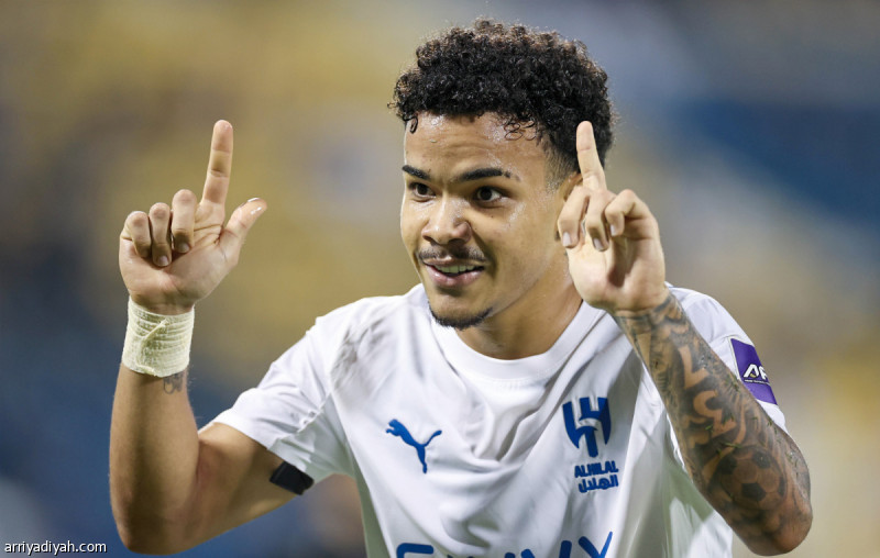 منذ مايو الماضي.. كايو يحتفل مع الهلال
                                                2025.11.04 | 01:13 am
                                                أحرز البرازيلي كايو سيزار، جناح فريق الهلال الأول لكرة القدم، أول هدفٍ لصالح النادي منذ نحو ستة أشهرٍ عندما هزَّ شباك الغرافة القطري، الإثنين، مسهمًا في الفوز 2ـ1، ضمن رابع جولات مجموعة الغرب من دوري أبطال آسيا للنخبة.
 ...