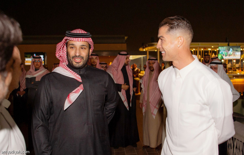 رونالدو: جهود محمد بن سلمان عظيمة.. واعتزالي قريب
                                                2025.11.04 | 06:52 pm
                                                شكر الأسطورة البرتغالية كريستيانو رونالدو قائد فريق النصر الأول لكرة القدم، الأمير محمد بن سلمان بن عبد العزيز، ولي العهد رئيس مجلس الوزراء، على ما يقدمه من مجهودات وصفها بالعظيمة، مؤكدًا أنه من أهم أسباب خوضه تجربة  ...