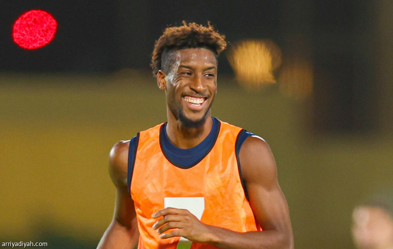 الثلاثاء.. كومان جلسة أخيرة وإجازة
                                                2025.11.10 | 11:53 pm
                                                يستهل الفرنسي كينجسلي كومان، جناح فريق النصر الأول لكرة القدم، إجازته الثلاثاء، عقب انتهائه من جلسة علاجية صباح اليوم ذاته مقررة في مقر النادي، وفقًا لمصادر خاصة بـ«الرياضية».
وأوضحت المصادر أن الجهاز الطبي في نادي  ...