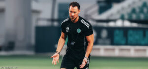 كونسيساو يؤجّل.. ماتياس يستدعي الأجانب
                                                2025.11.07 | 10:49 pm
                                                كشفت لـ «الرياضية» مصادرُ خاصَّةٌ عن أن الألماني ماتياس يايسله، مدرب فريق الأهلي الأول لكرة القدم، وضع جميع اللاعبين الأجانب في قائمته المستدعاة لمواجهة الاتحاد، السبت، في «ديربي» جدة الكبير على ملعب الإنماء، ضمن  ...