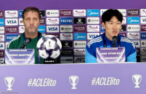 مارتينز: مشاركة خوسيلو وبراهيمي أمام الهلال غير مؤكدة
                                                2025.11.02 | 08:04 pm
                                                رفض البرتغالي بيدرو مارتينز، مدرب فريق الغرافة القطري الأول لكرة القدم، تأكيد مشاركة المهاجم الإسباني خوسيلو والجناح الجزائري ياسين براهيمي أمام الهلال، الإثنين، ضمن رابع جولات مرحلة المجموعات من دوري أبطال آسيا  ...