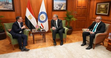 مباحثات مصرية بريطانية فى مجالى البترول والتعدين