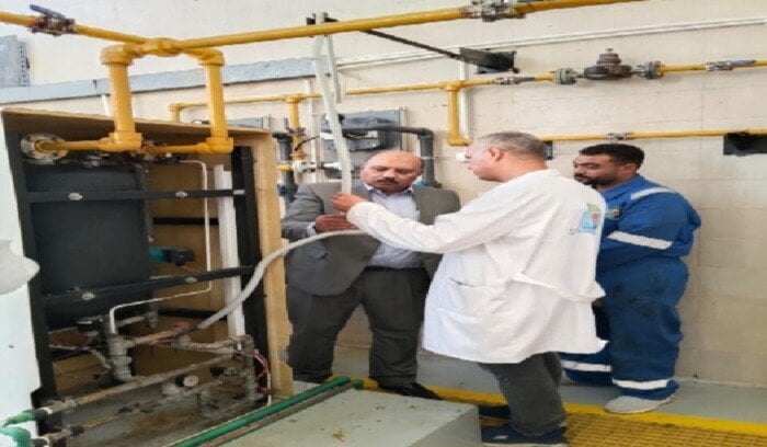 رئيس مياه القناة يتابع سير انتظام العمل بمحطة معالجة الصرف الصحي ببورسعيد