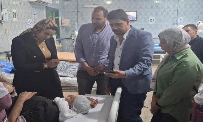 استجابة فورية من محافظ البحيرة لمطالب المرضى.. استشاري كُلى بعيادة التأمين بحوش عيسى وإنذار للمقصرين