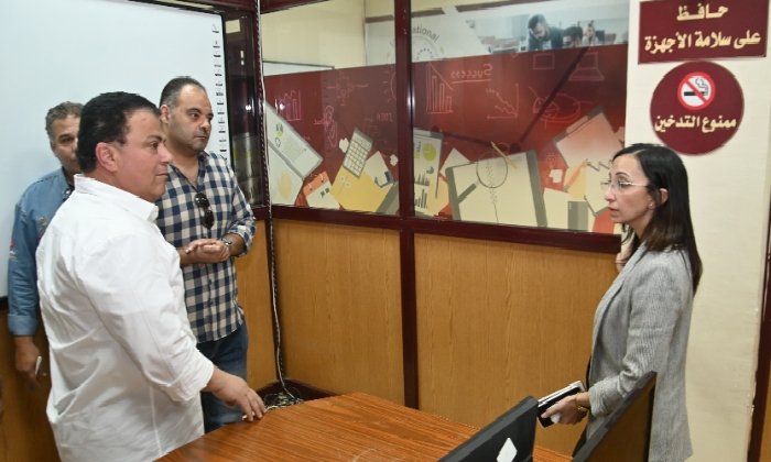 محافظ البحيرة تتفقد أعمال تطوير مركز تدريب علوم الحاسب الآلي وتكنولوجيا المعلومات بدمنهور