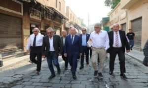 محافظ القاهرة يتفقد أعمال التطوير الجارية بمناطق باب النصر والجمالية ومسجد الحاكم التاريخية