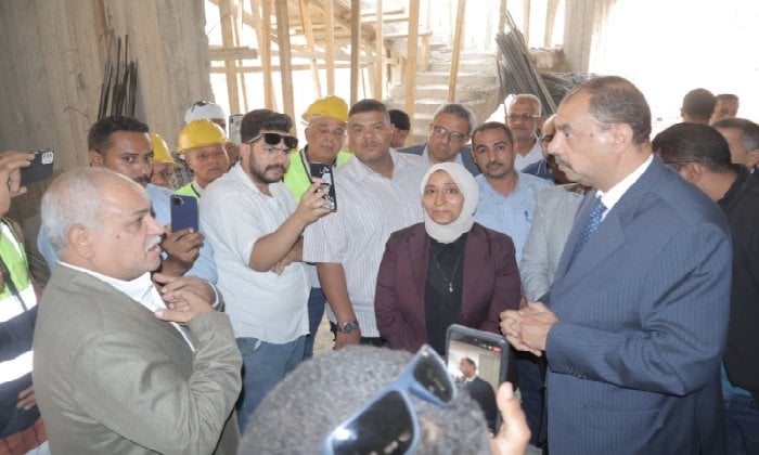 محافظ سوهاج يتفقد أعمال إنشاء المجمع الخدمي لصانعي الأثاث بطهطا
