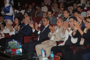 محافظ قنا يشهد الحفل الختامي لمهرجان الفنون والحرف التراثية ويؤكد دعم الحرفيين