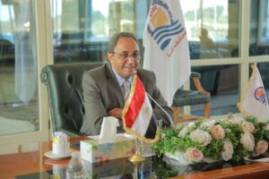 محافظ قنا يشارك في جلسات الحوار المجتمعي حول التغيرات المناخية وأثرها على التنمية العمرانية والسياحية