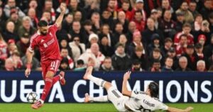 حقيقة تجاهل محمد صلاح لمصافحة أرنولد بعد قمة ليفربول ضد الريال.. فيديو