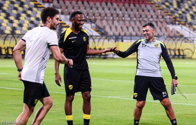 كونسيساو يحدد بديل الموسى في الاتحاد
                                                2025.11.07 | 04:09 pm
                                                يحدد البرتغالي سيرجيو كونسيساو، مدرب فريق الاتحاد الأول لكرة القدم، خلال التدريب الأخير، الجمعة، الذي يسبق مواجهة الأهلي المقررة السبت، ضمن الجولة الثامنة من دوري روشن السعودي، هوية اللاعب الذي سيعوّض غياب سعد الموسى  ...