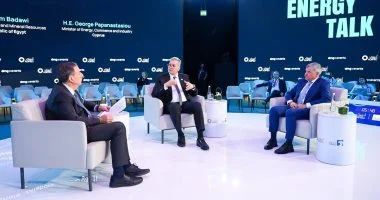 وزير البترول: مصر تعزز من دورها كمركز محورى لتداول ونقل الطاقة فى المنطقة