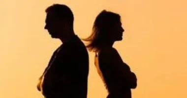 بعد 12 عاما من الزواج.. مطلقة تلاحق زوجها السابق لاسترداد منقولات بـ 1.4 مليون جنيه"