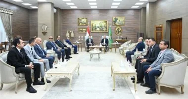 وزير الرياضة ومحافظ الإسماعيلية يلتقيان لجنة إدارة شئون النادي الإسماعيلي
