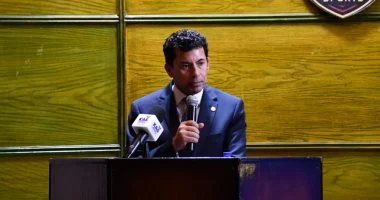 وزير الرياضة يوجه بمتابعة الأعمال الإنشائية باستاد المصري الجديد ببورسعيد