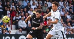 وفاة مشجع بالمدرجات وإلغاء المباراة فى الدوري الإسباني