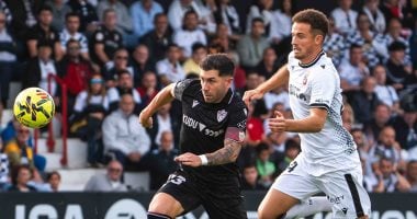 وفاة مشجع بالمدرجات وإلغاء المباراة فى الدوري الإسباني