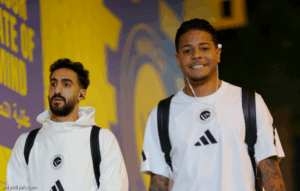 أول مرة.. ويسلي أساسيًا في روشن
                                                2025.11.23 | 07:45 pm
                                                يُشرِك فريق النصر الأول لكرة القدم الجناح البرازيلي ويسلي جاسوفا أساسيًّا في دوري روشن السعودي للمرة الأولى الموسم الجاري.
ويبدأ ويسلي مباراة الخليج، مساء الأحد، في الرياض ضمن الجولة التاسعة، لتعويض الجناح الفرنسي  ...