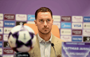 يايسله: لا أتابع الانتقادات.. ولن ننظر إلى القادسية
                                                2025.11.23 | 03:21 pm
                                                أوضح الألماني ماتياس يايسله، مدرب فريق الأهلي الأول لكرة القدم، أنهم متحمسون للعب في دوري أبطال آسيا للنخبة على ملعب «الإنماء» بمدينة الملك عبد الله الرياضية في جدة أمام الشارقة، الإثنين، ضمن الجولة الخامسة.
وقال  ...