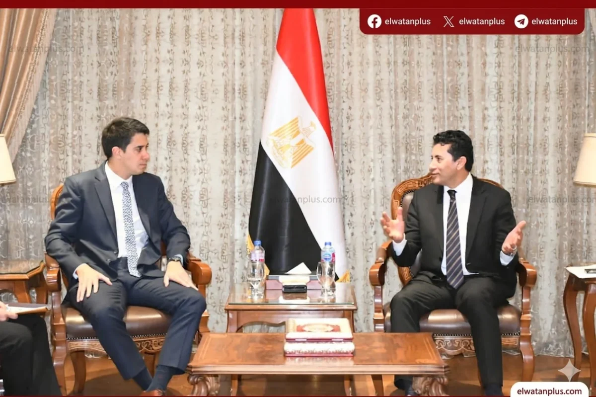 بحث تعزيز التعاون بين الشباب والرياضة