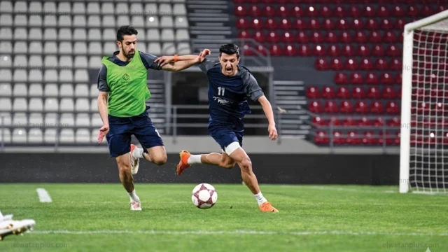 الفريق الاول لكرة القدم