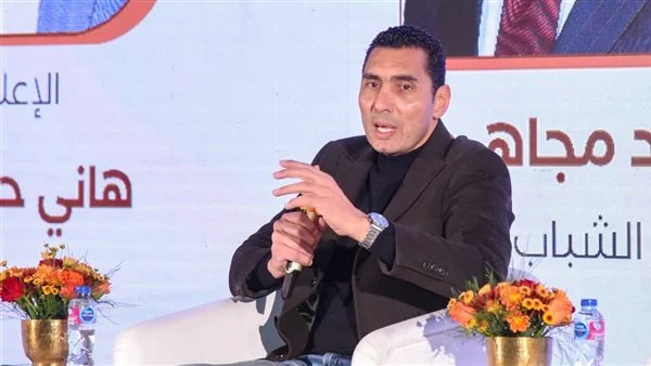 وزير الرياضة يتفقد صالة العريش الرياضية