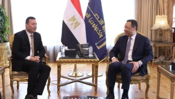 الاتصالات والإحصاء يبحثان توظيف الذكاء الاصطناعي في تنفيذ تعداد مصر 2027