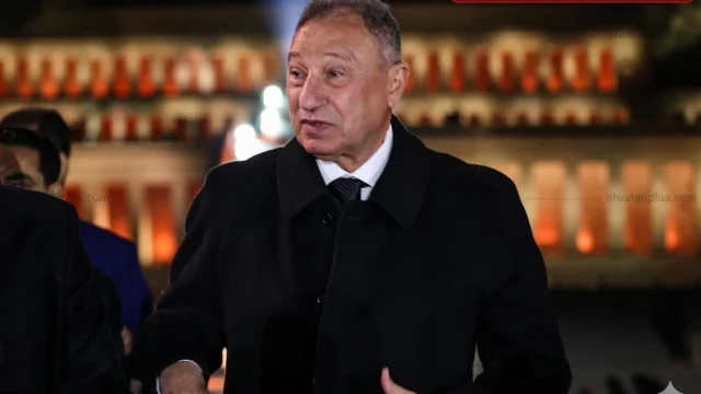 الخطيب يزور مشجعًا أهلاويًا مصابًا بعد قمة القاهرة