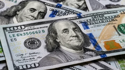 سعر الدولار اليوم