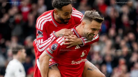 مانشستر يونايتد يهزم نوتينجهام بثلاثية مثيرة