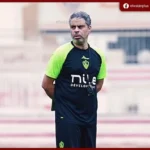 معتمد جمال يعقد المحاضرة الأخيرة للزمالك قبل مواجهة اتحاد العاصمة بنهائي الكونفدرالية