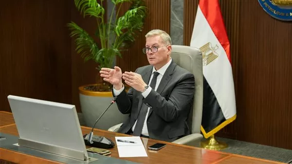 وزير البترول يعلن حوافز للتوسع في الحفر الأفقي والتكسير الهيدروليكي لزيادة الإنتاج