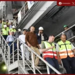 وزير العمل يتفقد شركة السبائك الحديدية بأسوان ويدعم العمال